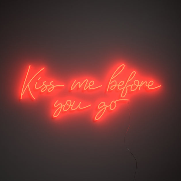 Kiss_me_before_you_go_RED_1200