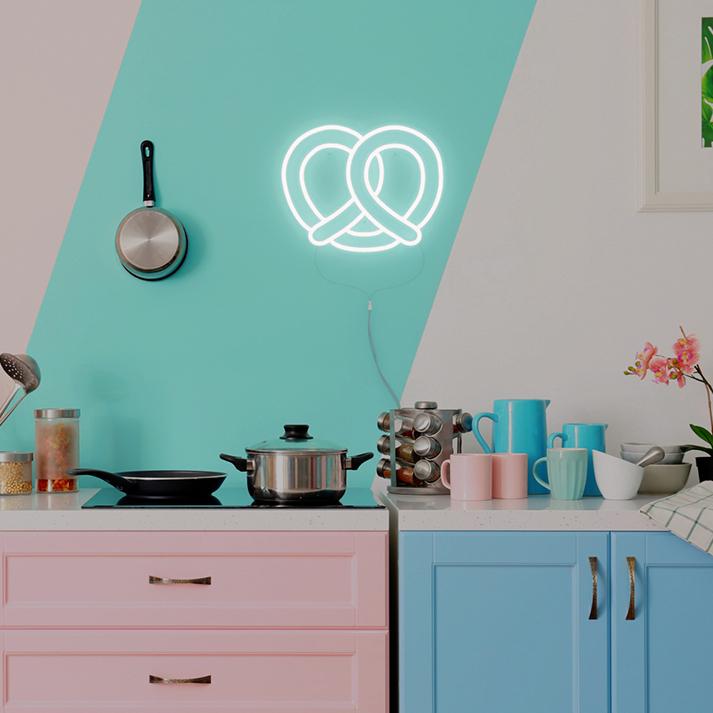How to decorate a kitchen?