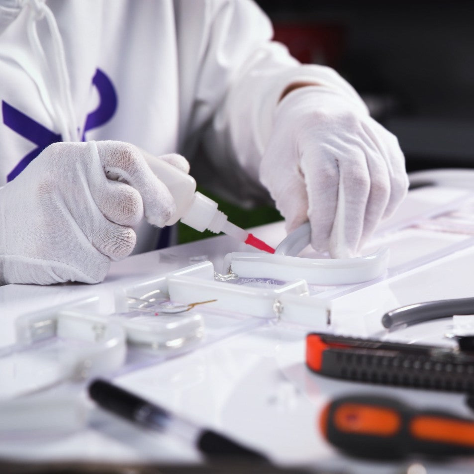 How to Make Neon Signs: Traditional Craft vs. Modern Art