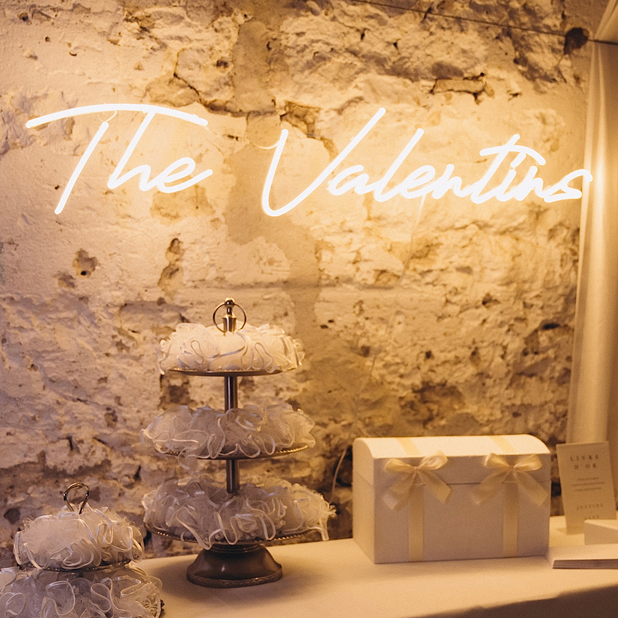 Personalize Your Wedding Neon Sign - YELLOWPOP USA