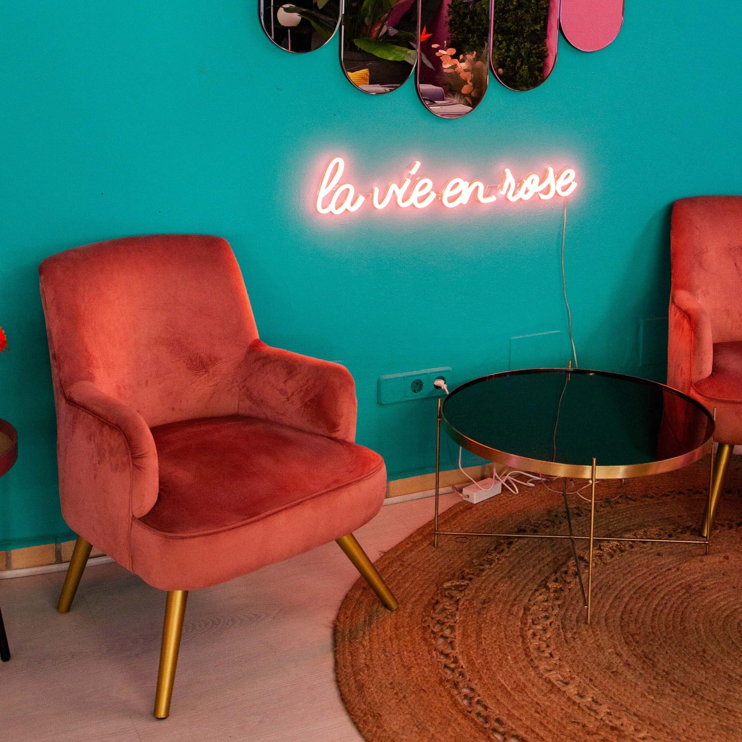 La vie en rose - LED neon sign