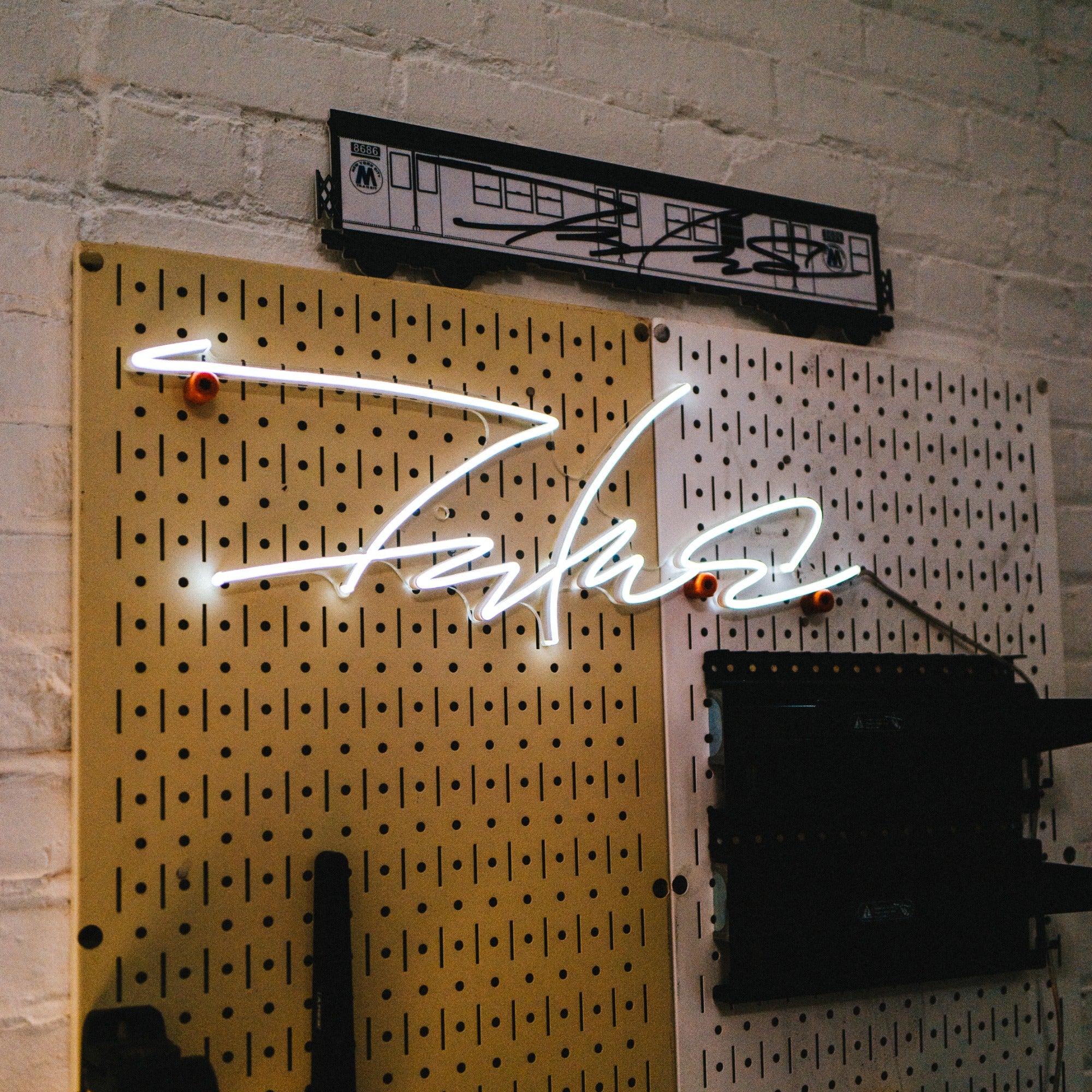 Signatura by Futura - LED neon sign