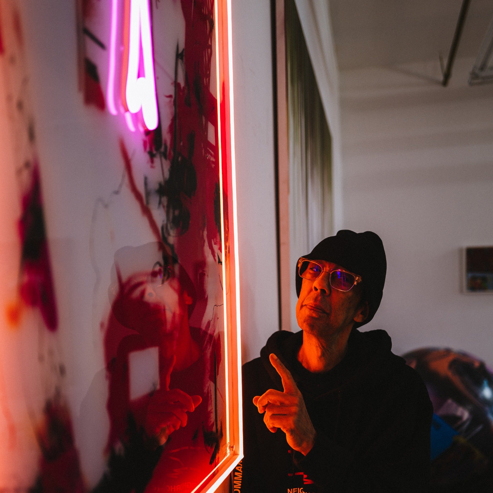 FuturaのViolent Treasure - LEDネオンサイン