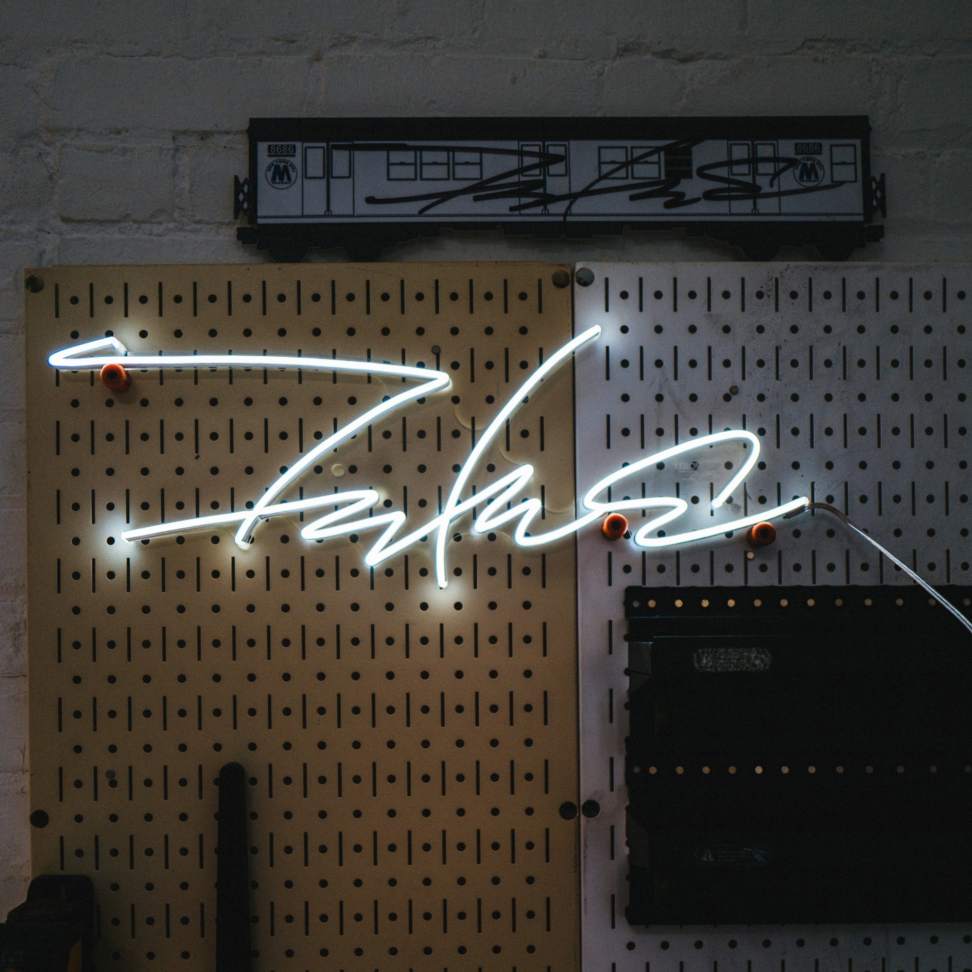 Signatura by Futura - LED neon sign - YELLOWPOP USA