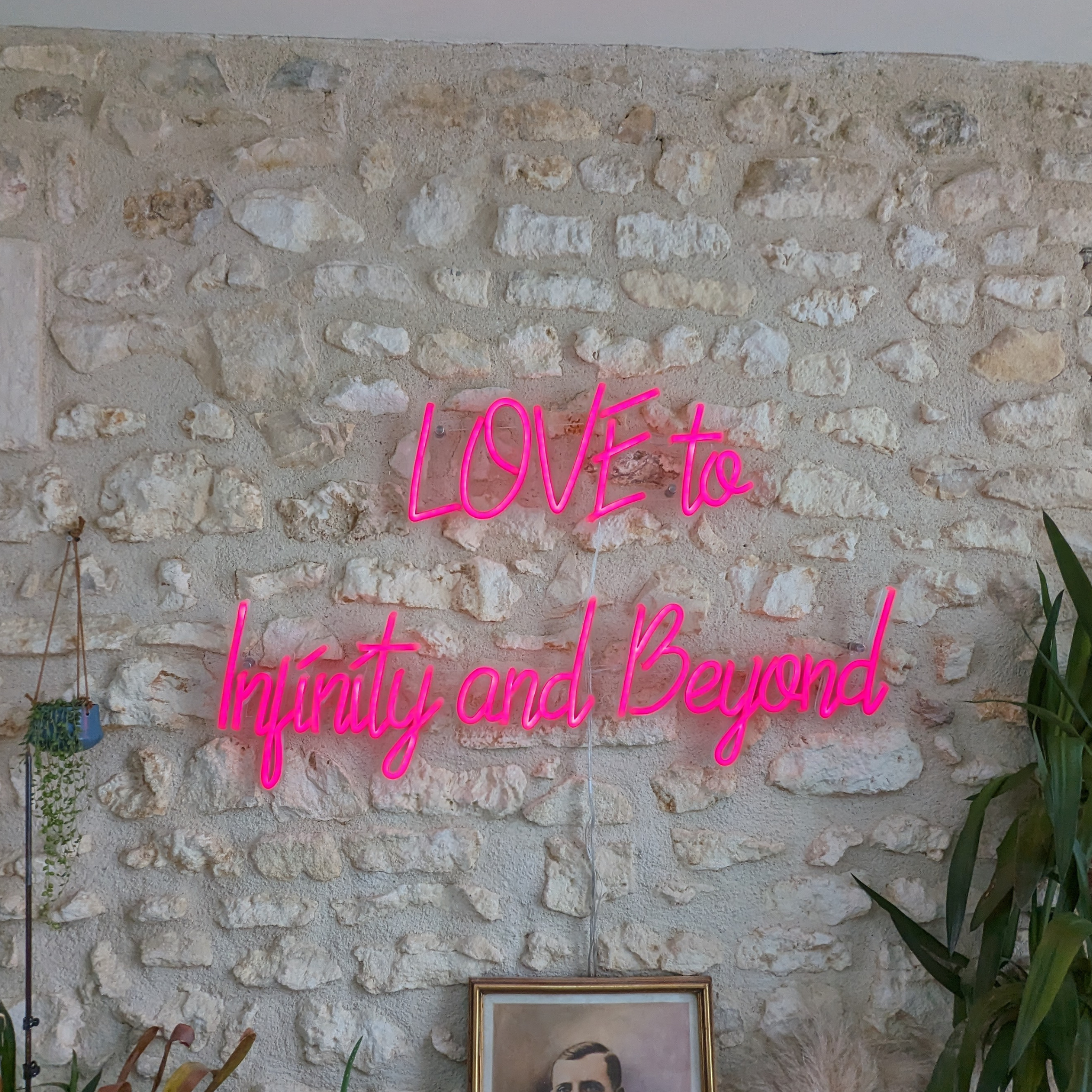 Create a custom LED neon sign - YELLOWPOP USA