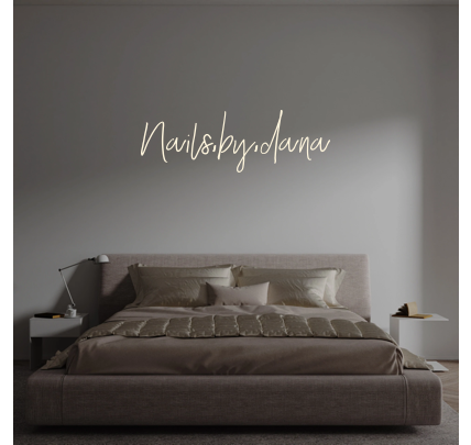 Custom text: Nails.by.dana