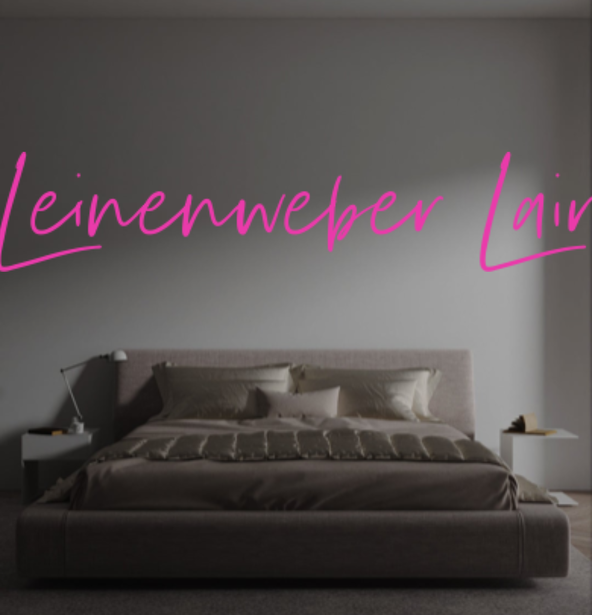 Custom text: Leinenweber Lair