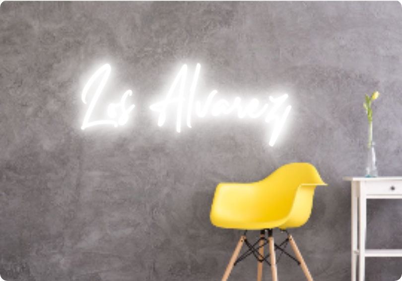 Custom text: Los Alvarez