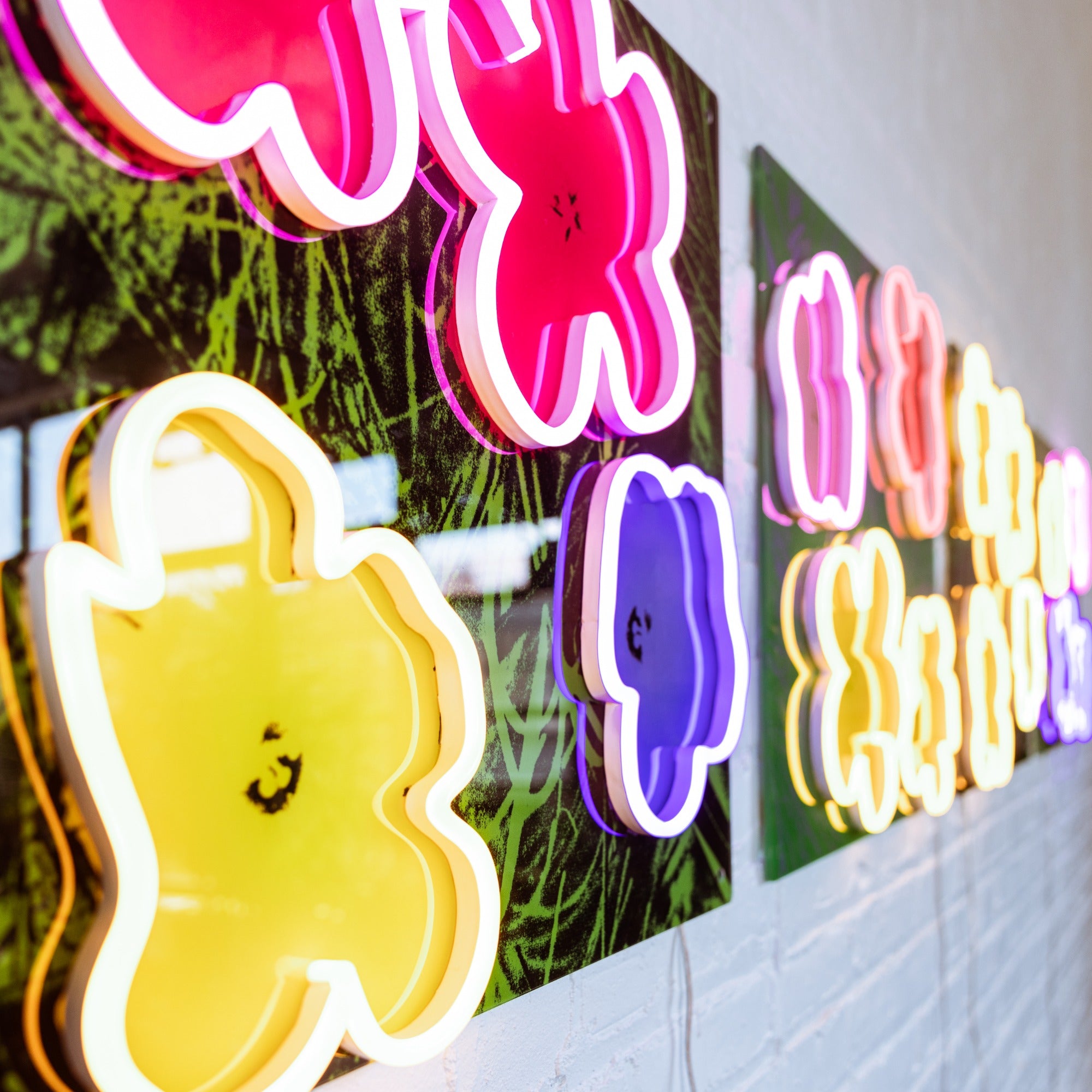 Flowers Deluxe by Andy Warhol - LED neon sign