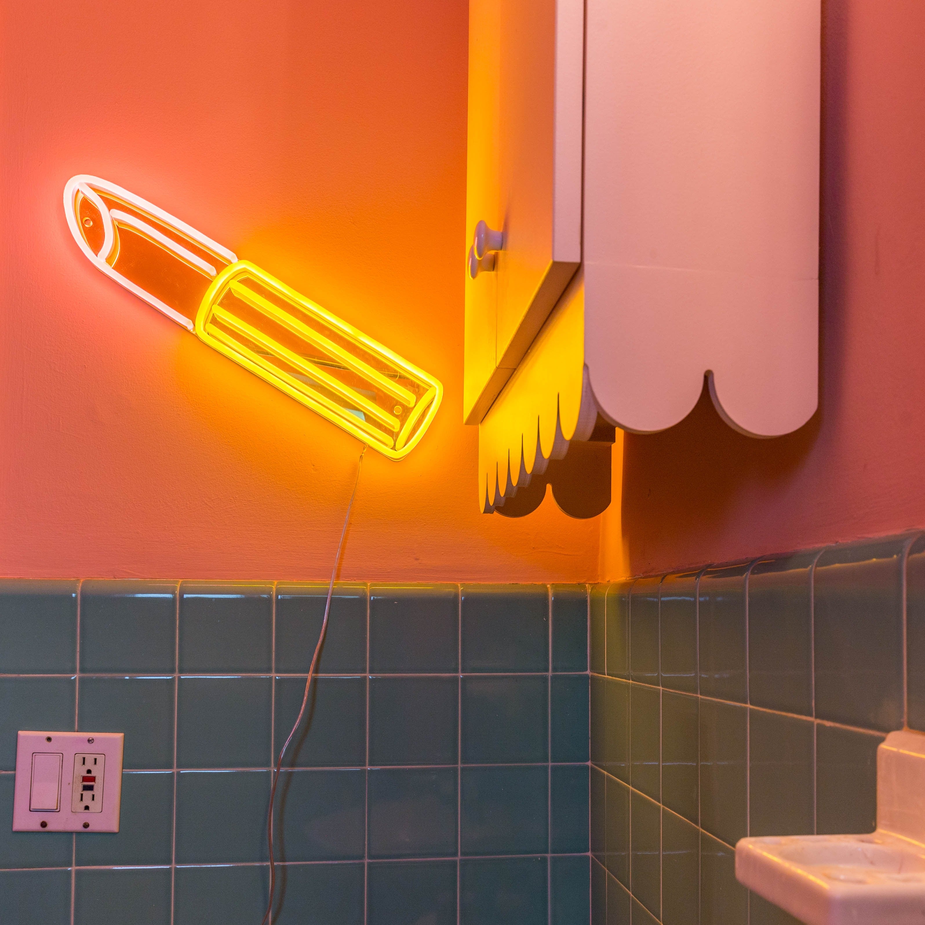 Golden Lipstick by Tom Wesselmann, LED neon sign