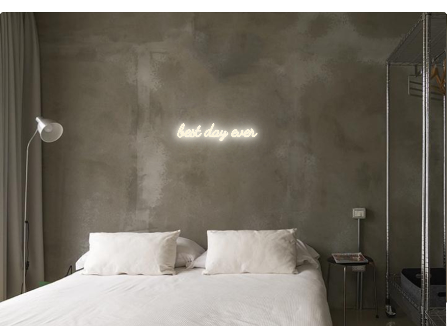 Custom text: best day ever