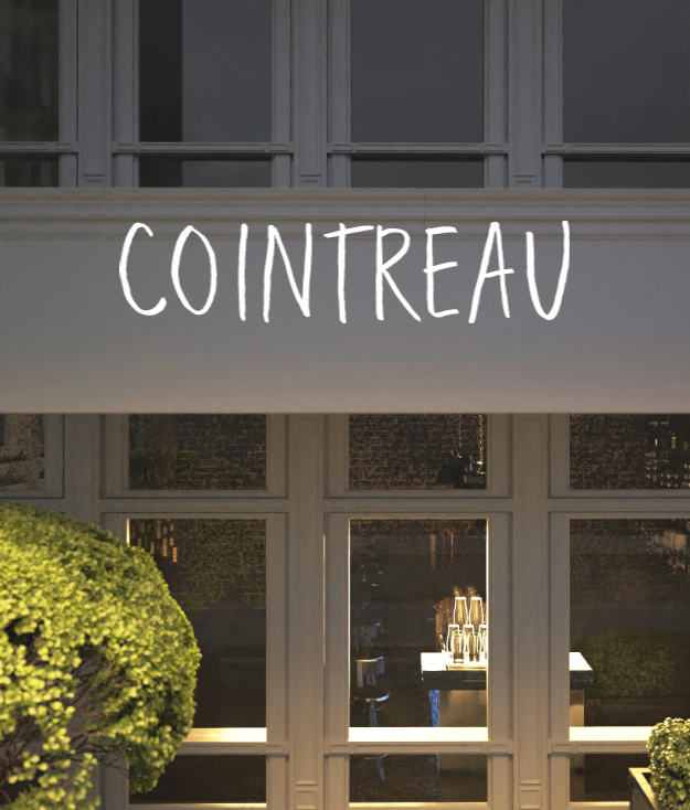 Custom text: COINTREAU