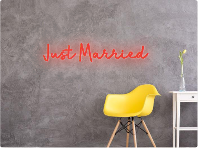 Custom text: Just Married