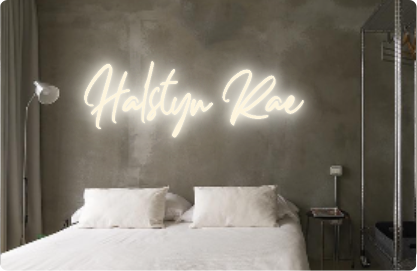 Custom text: Halstyn Rae